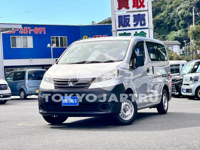 MITSUBISHI DELICA VAN