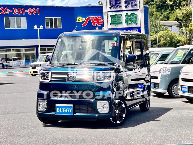 DAIHATSU WAKE