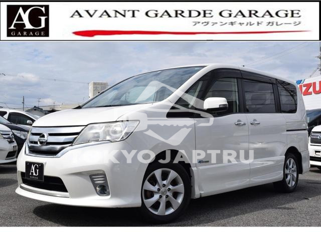 NISSAN SERENA