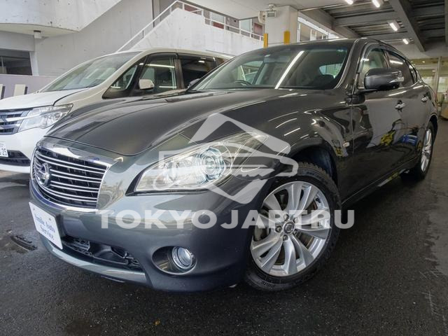 NISSAN FUGA