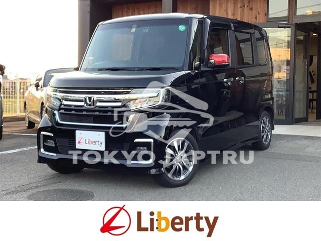 HONDA N-BOX CUSTOM