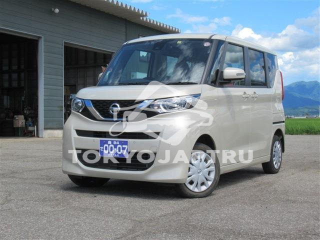 NISSAN ROOX