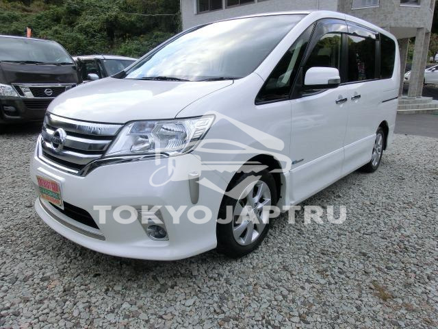 NISSAN SERENA