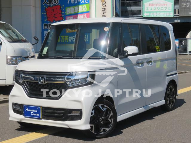 HONDA N-BOX CUSTOM