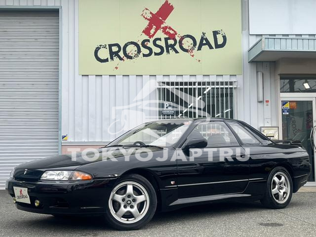 NISSAN SKYLINE