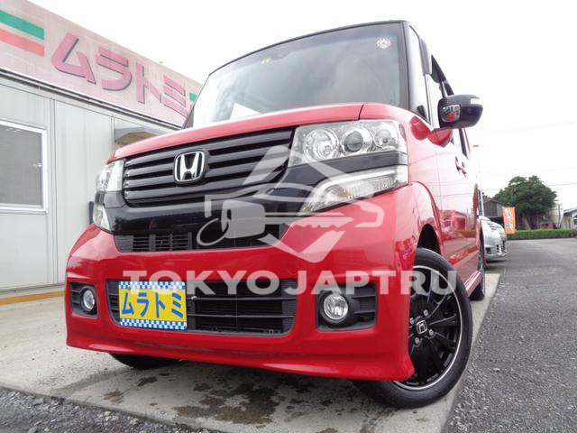 HONDA N-BOX CUSTOM