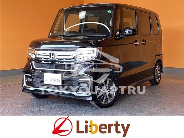 HONDA N-BOX CUSTOM