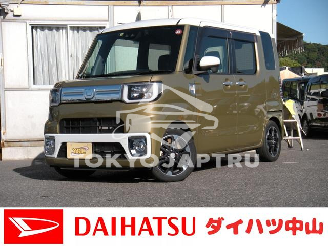 DAIHATSU WAKE