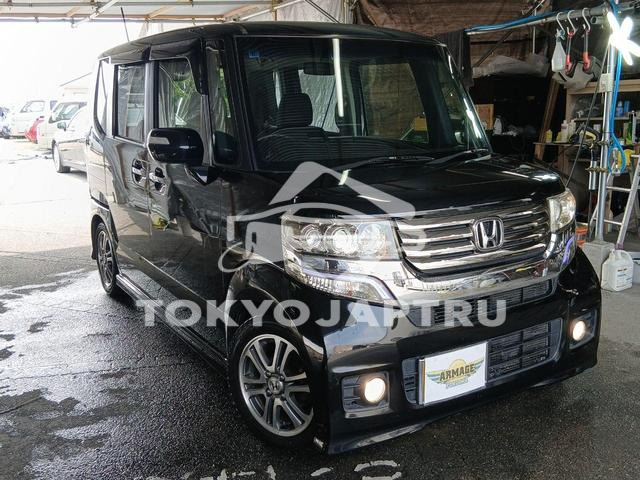 HONDA N-BOX CUSTOM