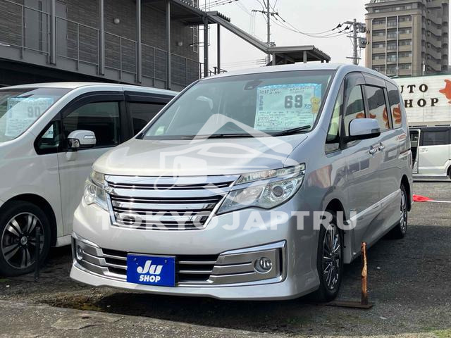 NISSAN SERENA
