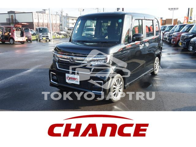 HONDA N-BOX CUSTOM