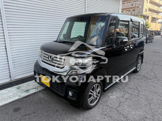 HONDA N-BOX CUSTOM