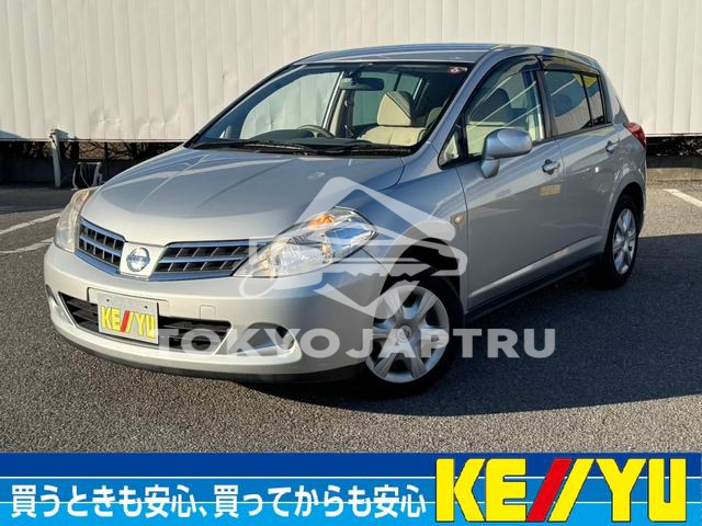 NISSAN TIIDA