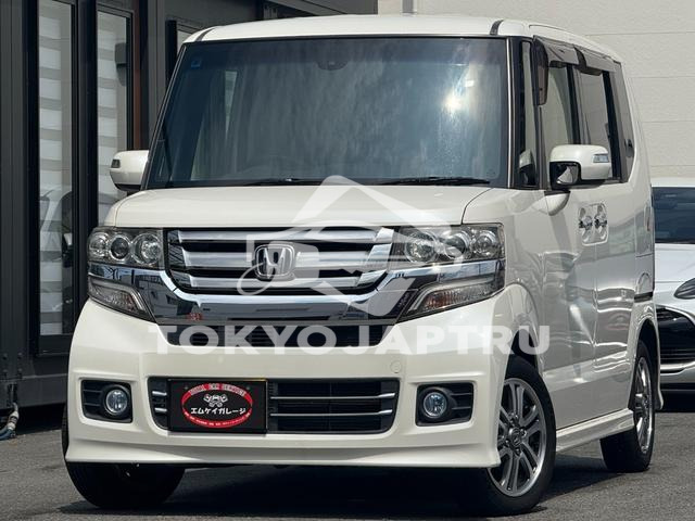 HONDA N-BOX CUSTOM