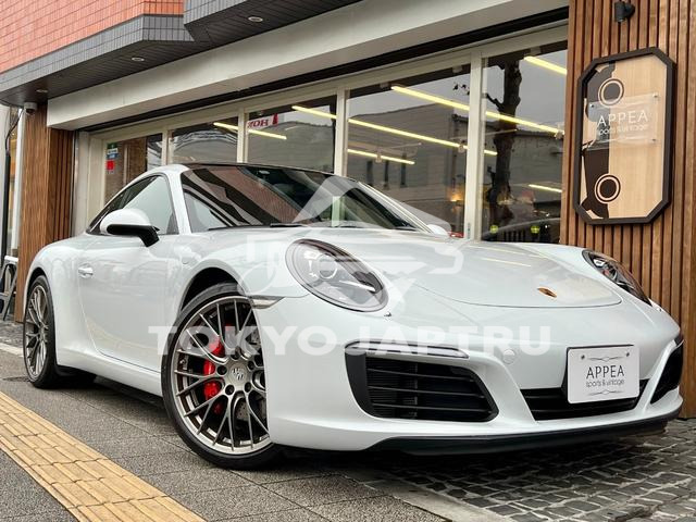 PORSCHE 911