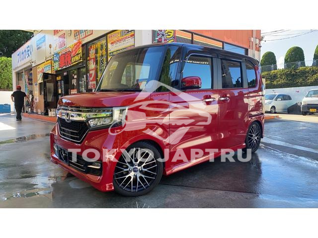 HONDA N-BOX CUSTOM