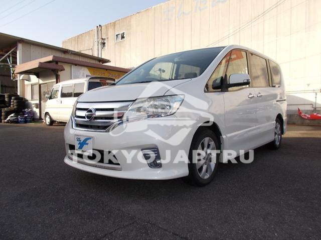 NISSAN SERENA