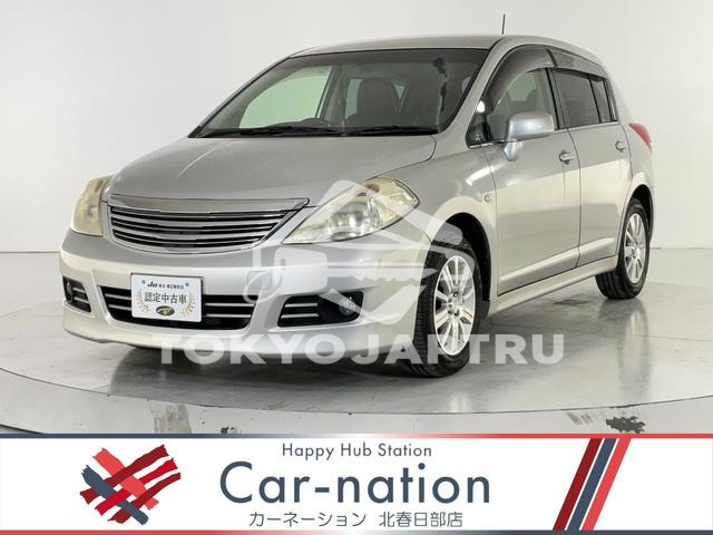 NISSAN TIIDA