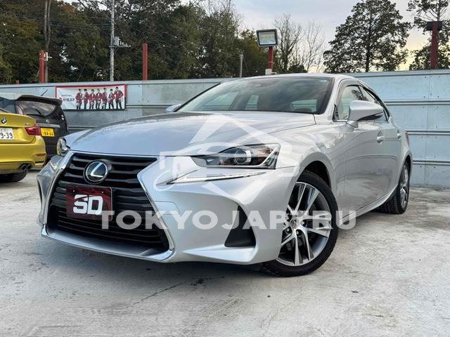 LEXUS IS