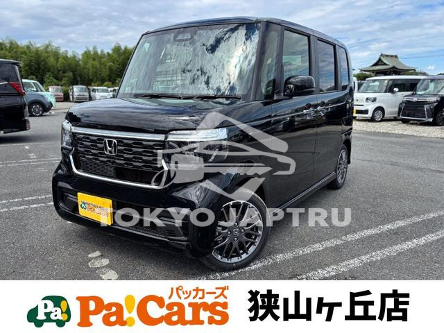 HONDA N-BOX CUSTOM