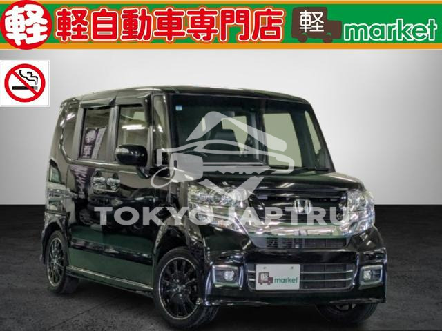 HONDA N-BOX CUSTOM