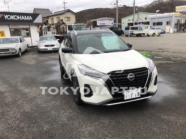 NISSAN KICKS