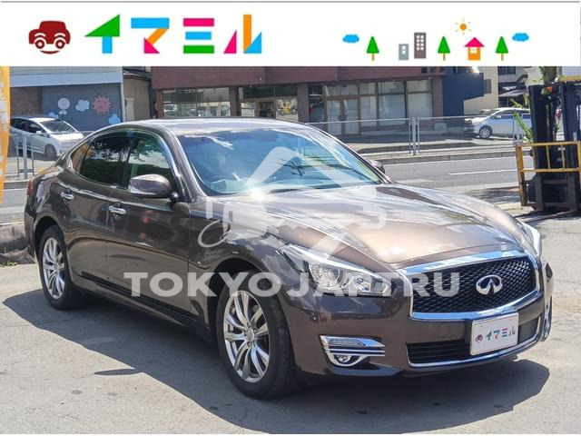 NISSAN FUGA