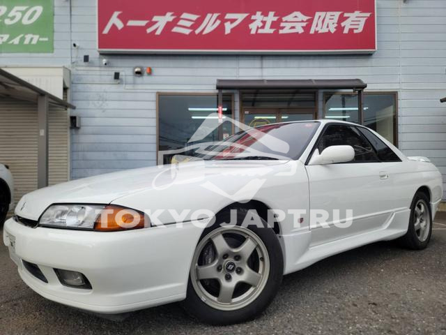 NISSAN SKYLINE