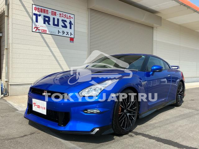NISSAN GT-R