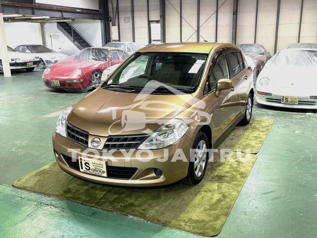 NISSAN TIIDA