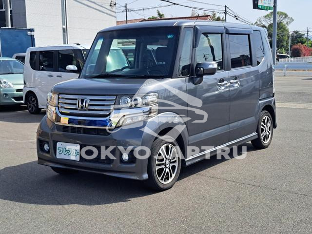 HONDA N-BOX CUSTOM