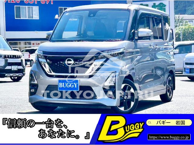 NISSAN ROOX