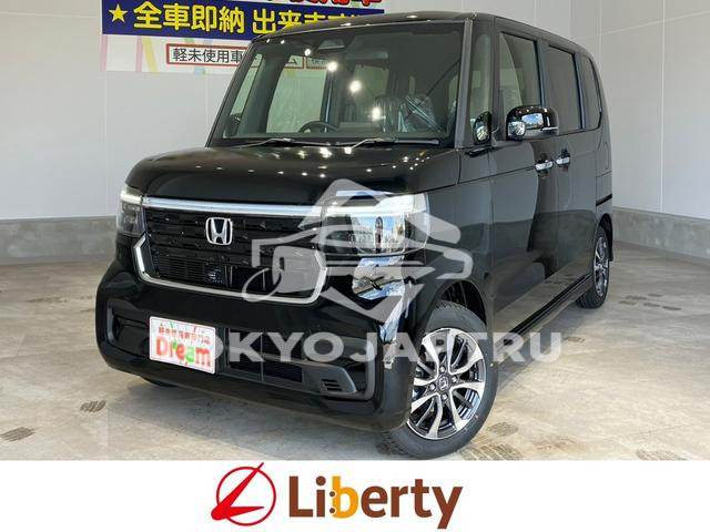 HONDA N-BOX CUSTOM