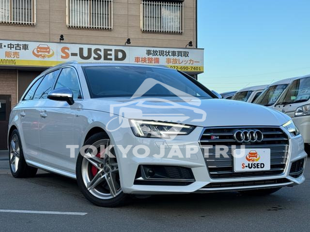 AUDI S4 AVANT