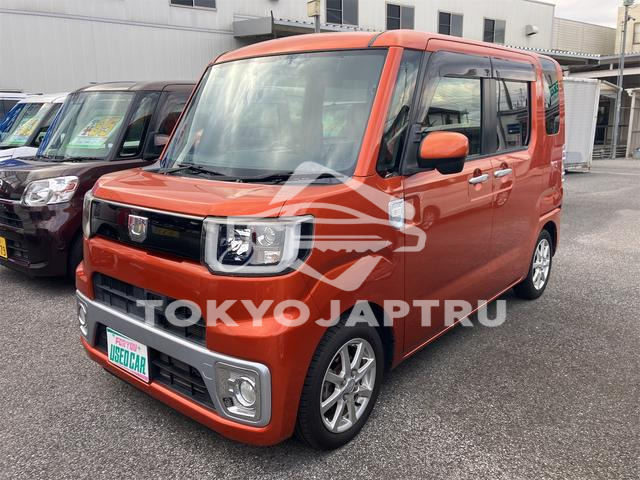 DAIHATSU WAKE