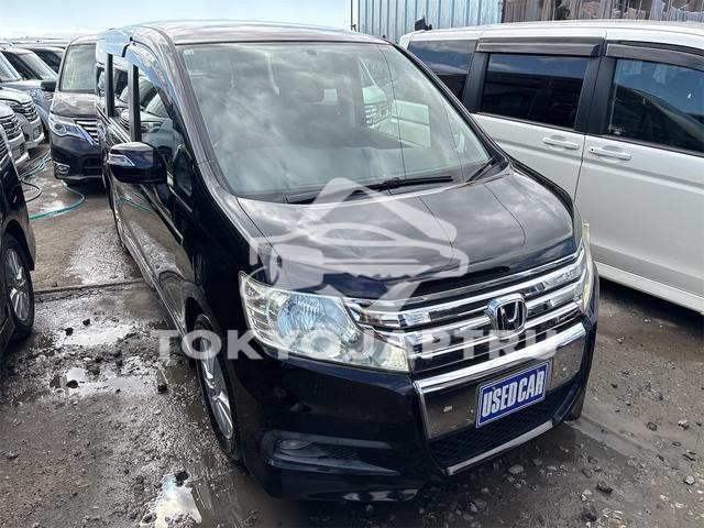 HONDA STEPWAGON SPADA
