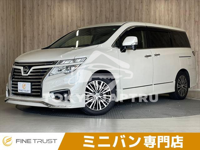 NISSAN ELGRAND