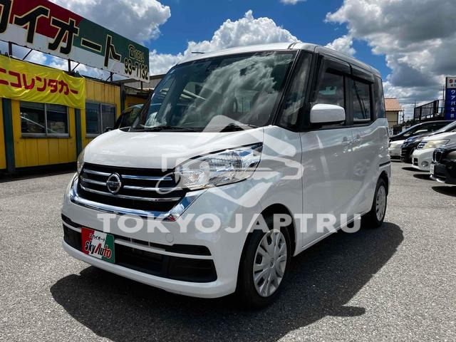 NISSAN DAYZ ROOX