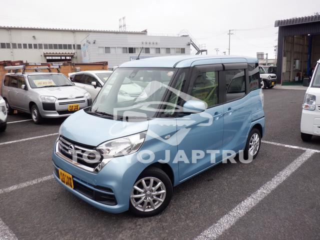 NISSAN DAYZ ROOX