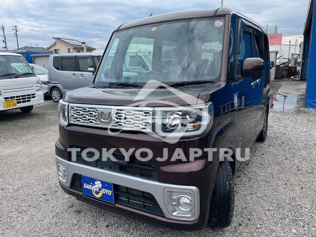DAIHATSU WAKE