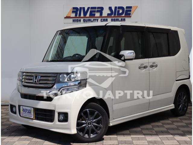 HONDA N-BOX PLUS CUSTOM