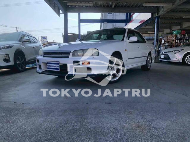 NISSAN SKYLINE