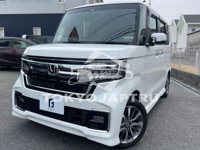 HONDA N-BOX CUSTOM