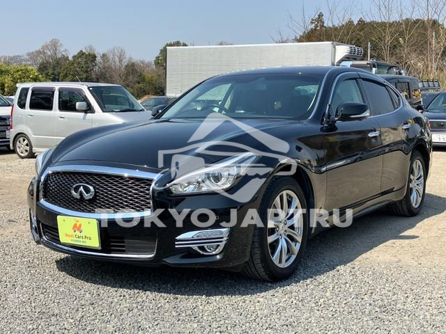 NISSAN FUGA