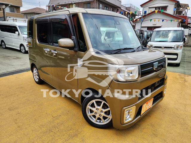 DAIHATSU WAKE