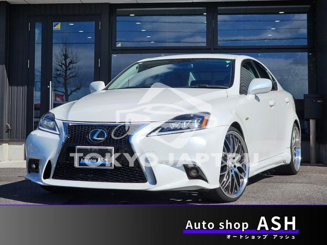 LEXUS IS