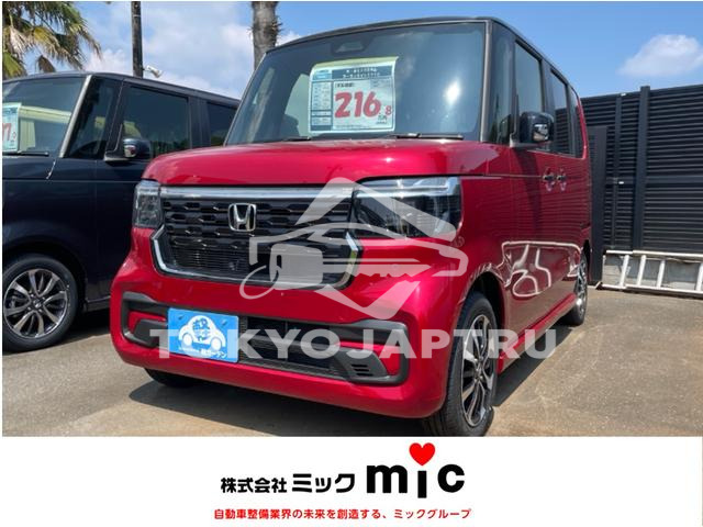 HONDA N-BOX CUSTOM