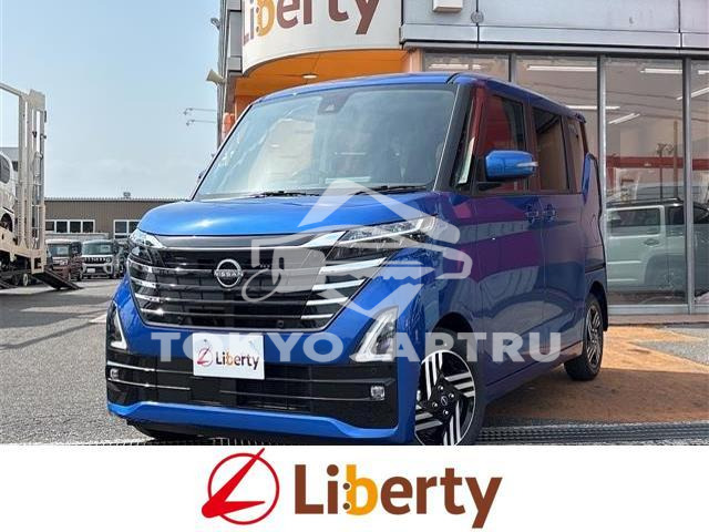 NISSAN ROOX