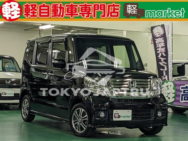 HONDA N-BOX CUSTOM