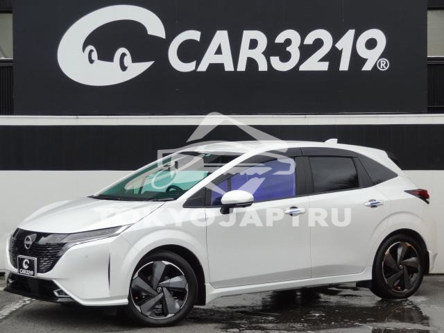 NISSAN AURA
